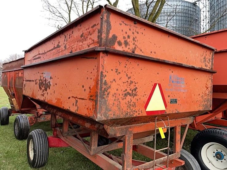 tag-#110,-200-bu-hopper-wagon-image-14