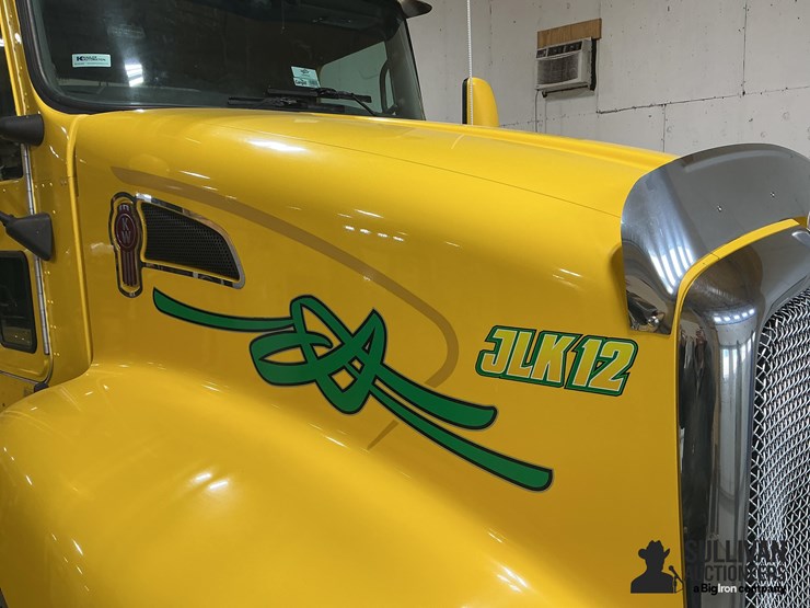 2012-kenworth-t660-image-13