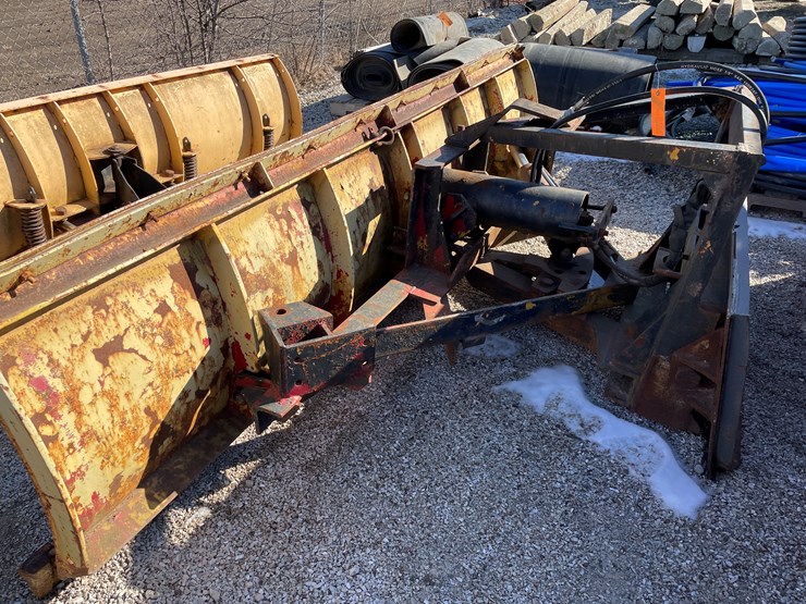 #6076-•-universal-mount-skidsteer-snow-pusher-image-7