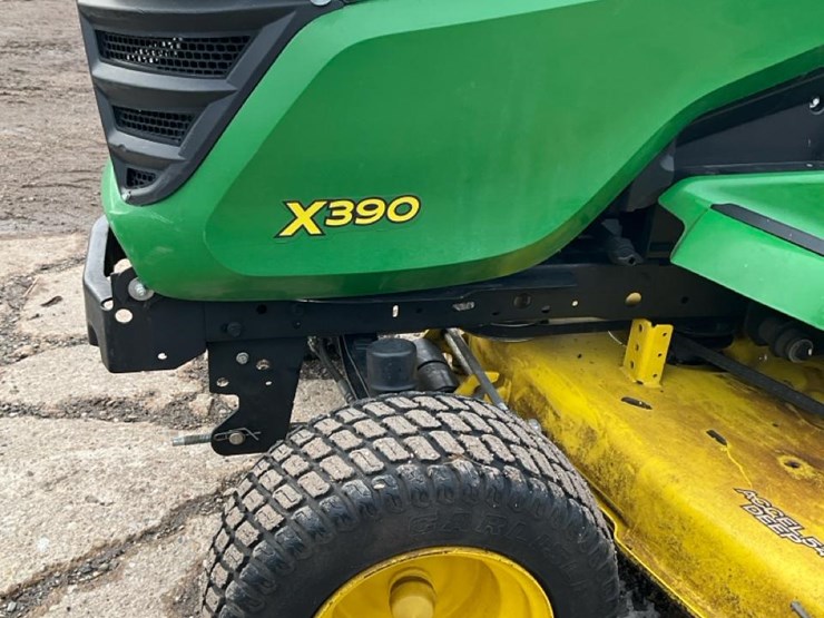 john-deere-x390-image-23