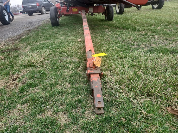 tag-#136,-30'-unverferth-head-cart-image-7