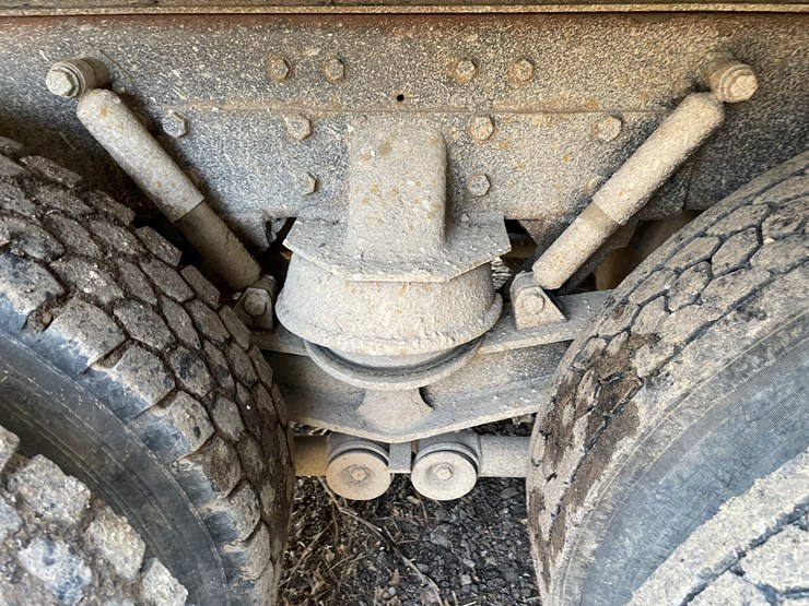 1997-kenworth-t800-image-23