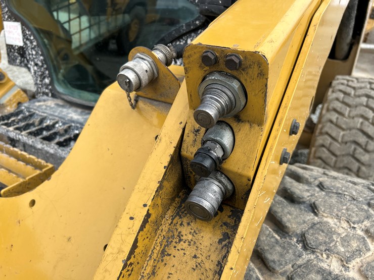 caterpillar-262d-image-18