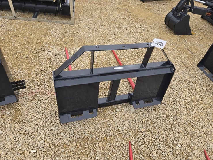 #8089-•-new-landhonor-skid-steer-bale-spear-image-3