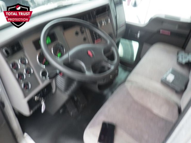 2022-kenworth-t270-image-12