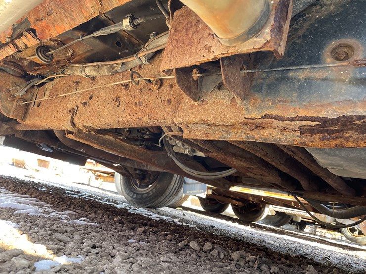 2003-chevrolet-3500-image-29