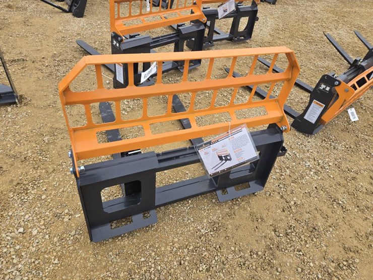 #8078-•-new-skid-steer-forks--4000-lb-rating-image-2