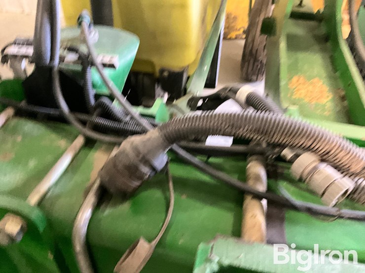 2011-john-deere-1720-image-9