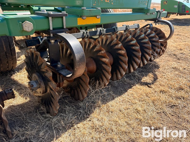 great-plains-2400tt-image-12