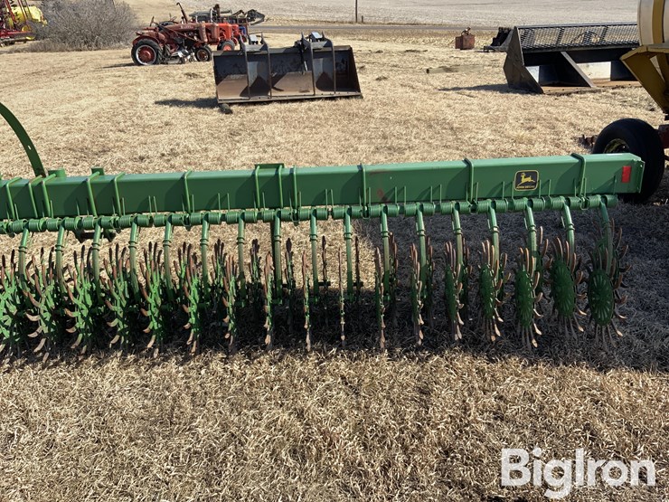 john-deere-e0400-rotary-hoe-image-9