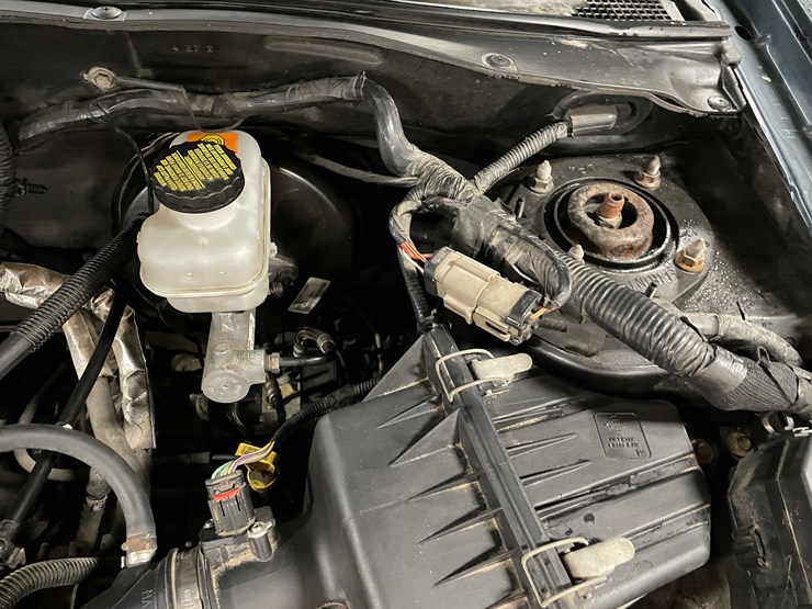 2011-ford-escape-image-36