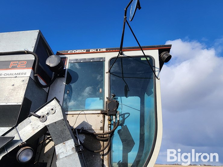 1980-gleaner-f2-image-10
