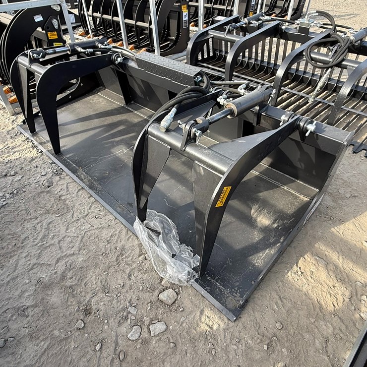 #2051 • Unused JCT 84" Skid Steer Grapple INV# 40788