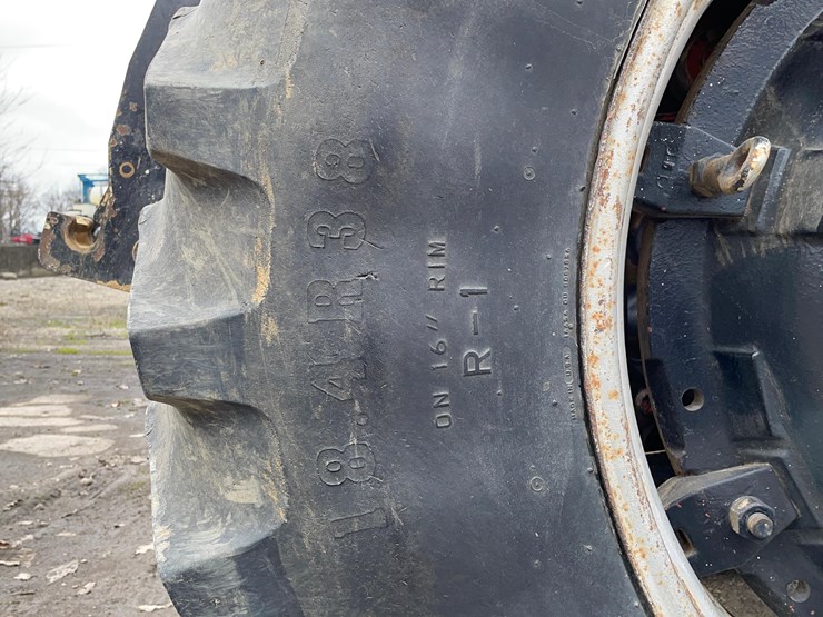 tag-#56,-1979-case-2290-tractor-image-15