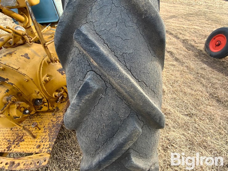 case-cc-2wd-tractor-image-18