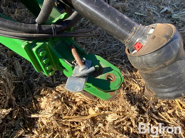 2014-john-deere-569-image-13