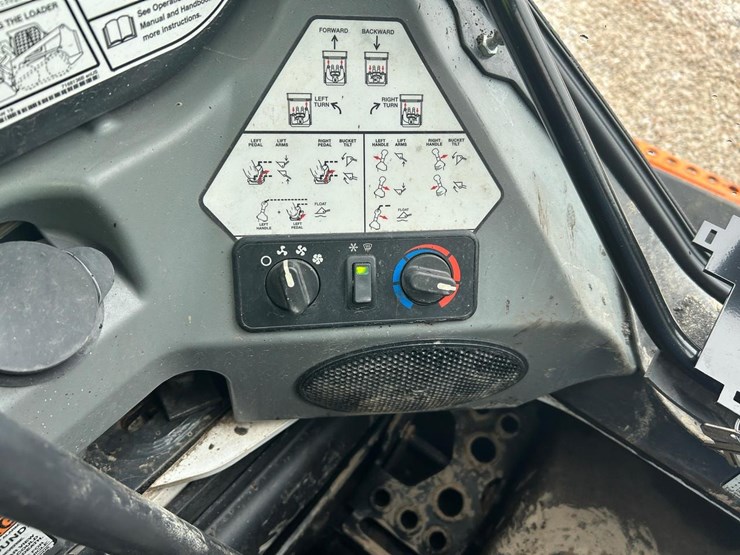 2023-bobcat-s740-image-19