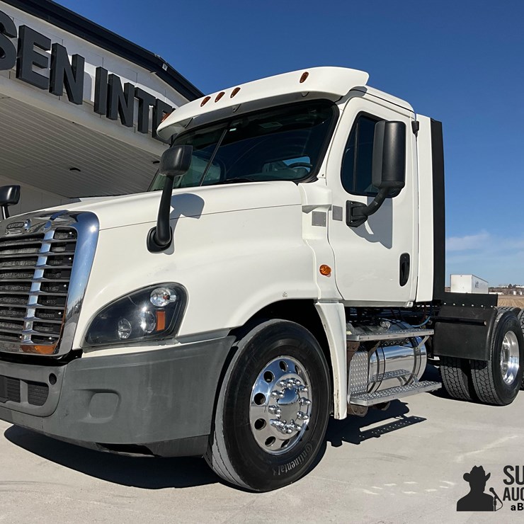 2018 FREIGHTLINER CASCADIA 125