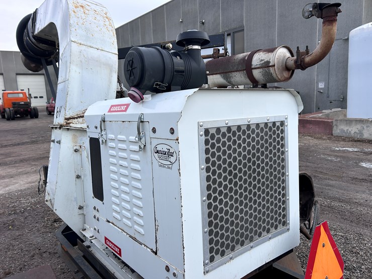 #1687-•-american-road-machinery-towable-leaf-vac-image-13