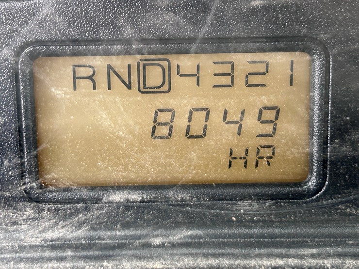 international-7400-image-52