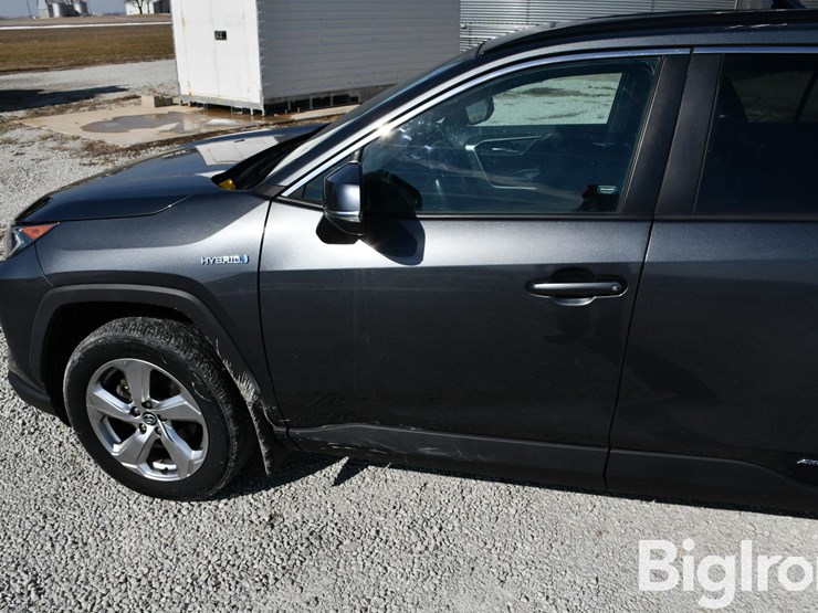 2021-toyota-rav4-image-13