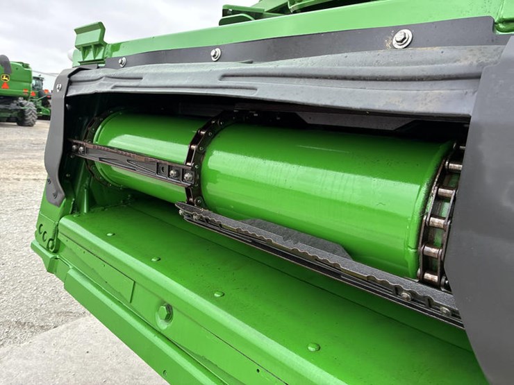 2014-john-deere-s660-image-24