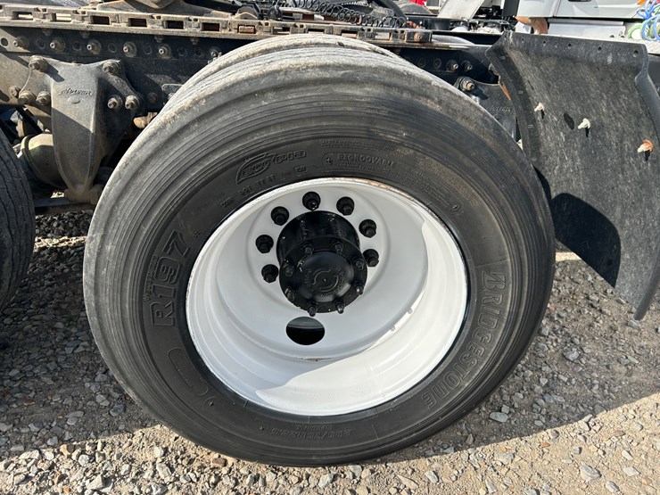 #39248-•-2000-freightliner-fd1-t/a-single-cab-truck-tractor-1fuy3mcb2ylb03327-image-12