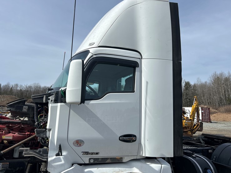 2017-kenworth-t680-image-72