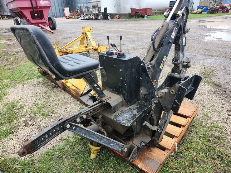 tag-#272,-3pt-backhoe-image-5