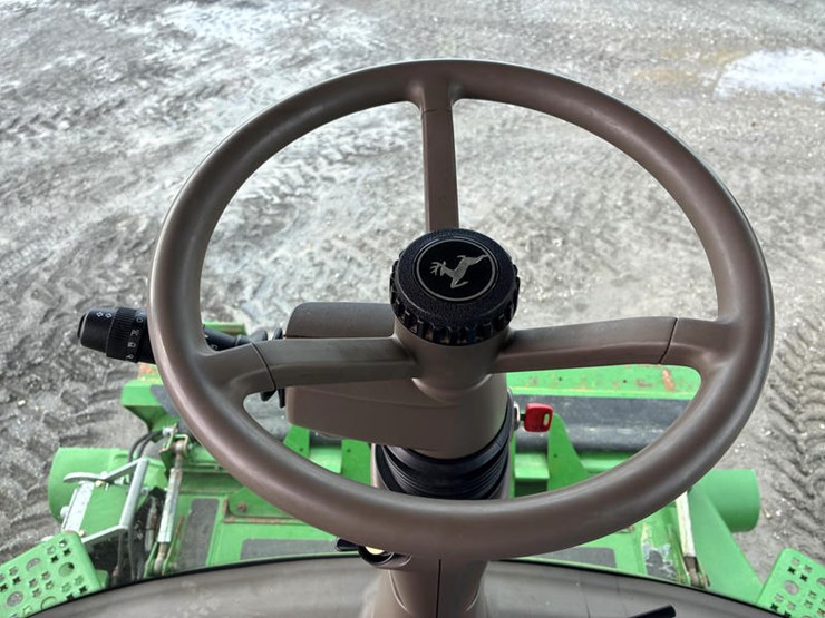 2014-john-deere-s680-image-28