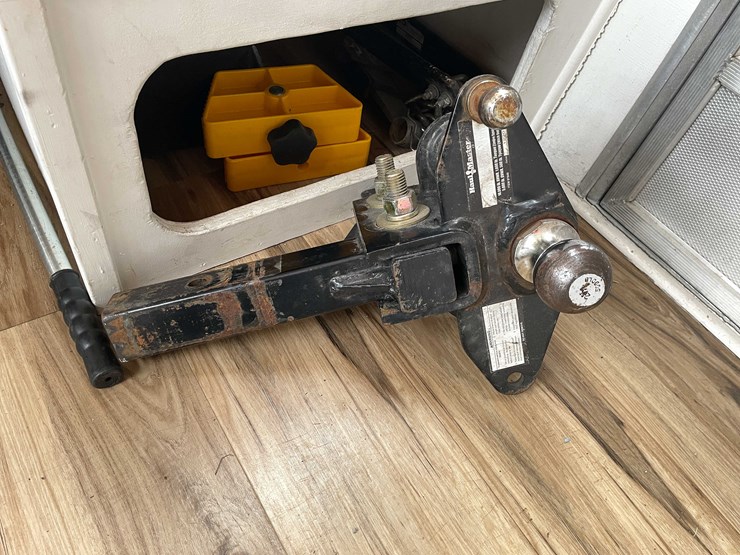 #1435-•-1978-airstream-land-yacht-31'---fully-remodeled,-road-ready-(has-wi-title)-(of)-image-103