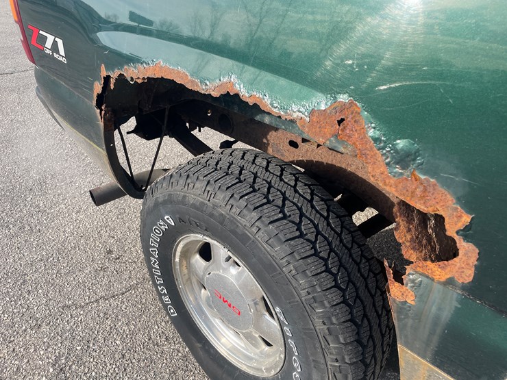 #1430-•-2002-green-gmc-sierra-(has-wi-title)-(of)-image-23