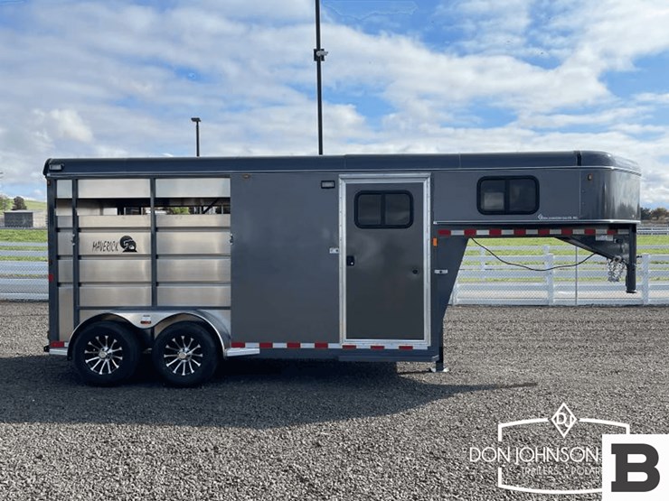 2024-c&b-maverick-2-h-gooseneck-horse-trailer-image-5