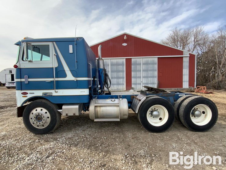 1979-peterbilt-352s86-(glider)-t/a-cabover-truck-tractor-image-8