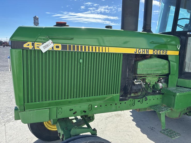 1984-john-deere-4650-image-31