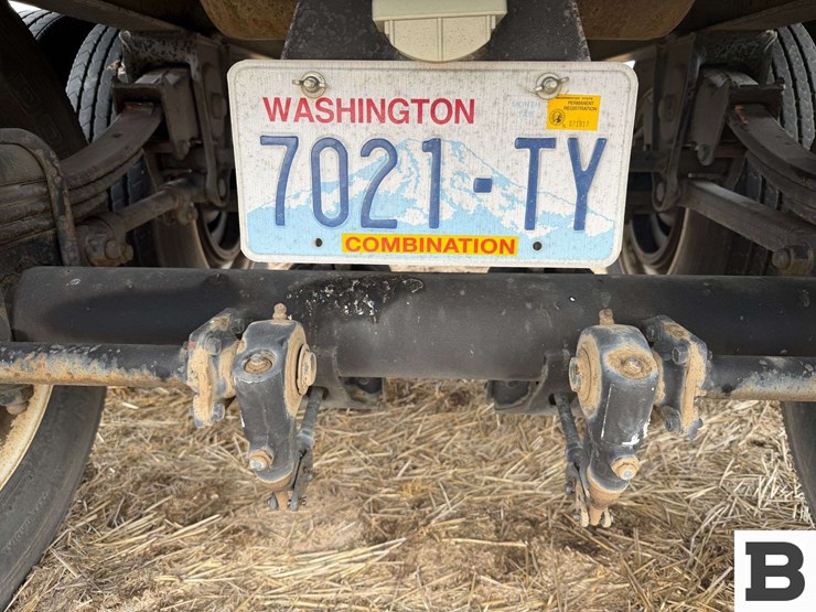 2007-neville-trailer-image-18