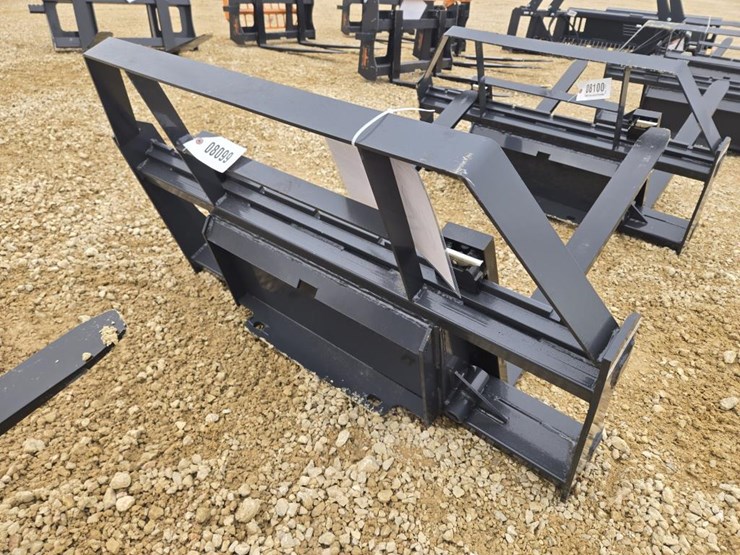 #8099-•-new-landhonor-mini-skid-steer-pallet-forks-image-3