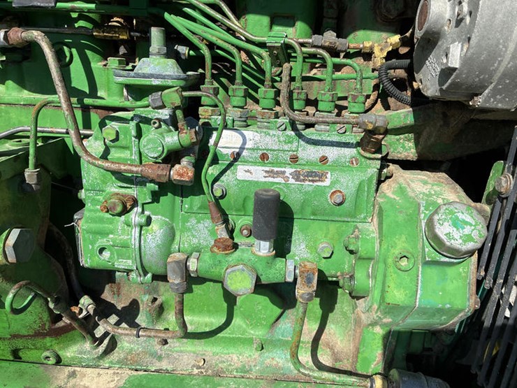 1984-john-deere-4650-image-36