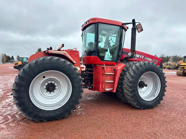 case-ih-steiger-335-image-4
