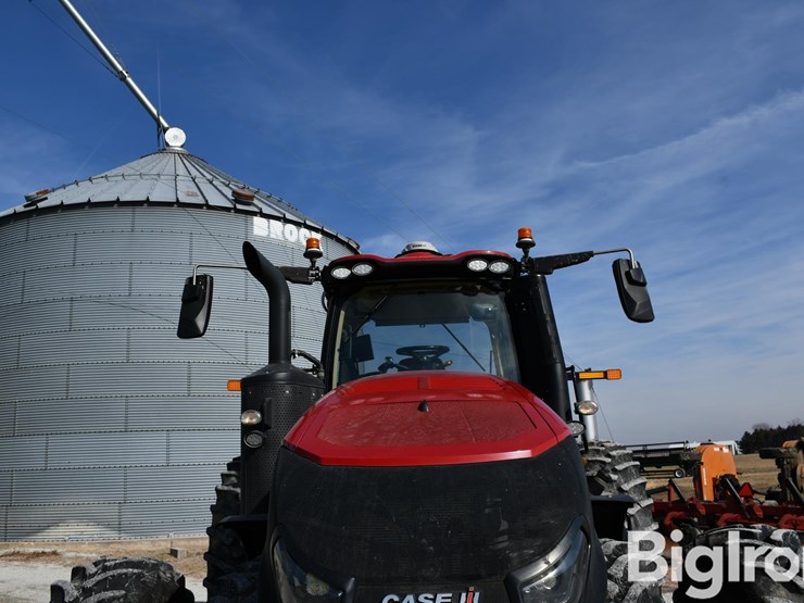2021-case-ih-magnum-250-image-11