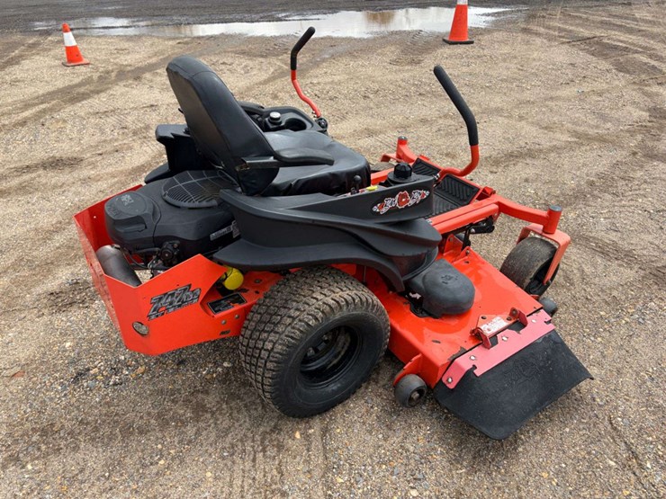 badboy-zt-elite-60"-zero-turn-mower-image-3