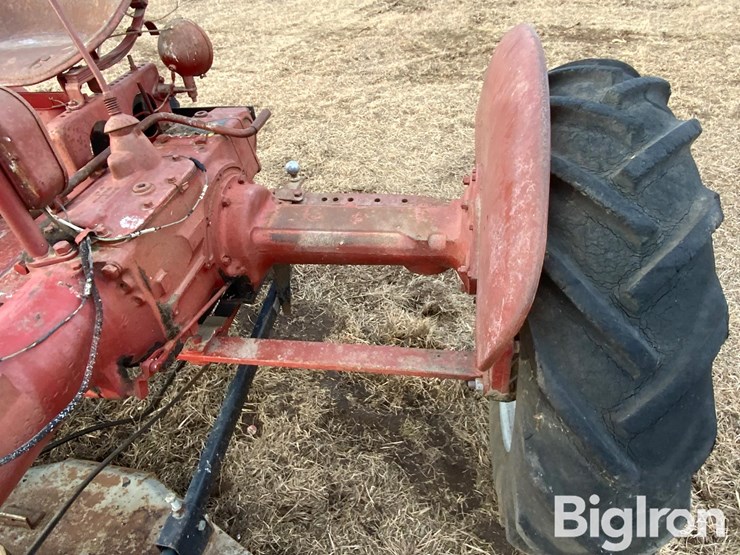 mccormick-farmall-b-2wd-tractor-w/mower-image-14