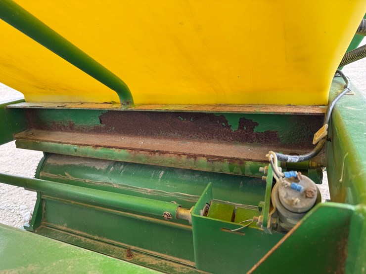 john-deere-1890-image-47