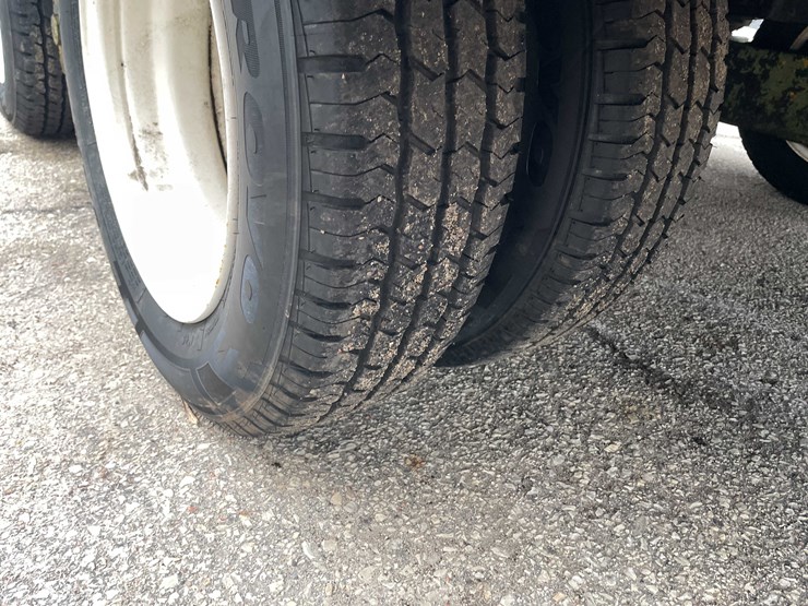 #1434-•-1977-miller-tilt-bed-trailer-(has-wi-title)-(of)-image-14