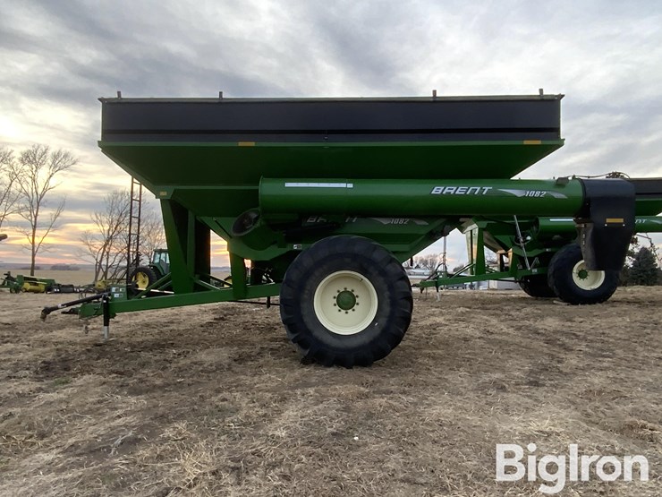 2011-brent-1082-image-8