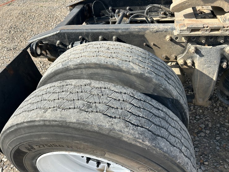 #39248-•-2000-freightliner-fd1-t/a-single-cab-truck-tractor-1fuy3mcb2ylb03327-image-20