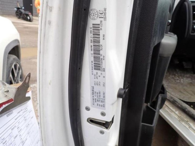 2015-dodge-ram-1500-image-8