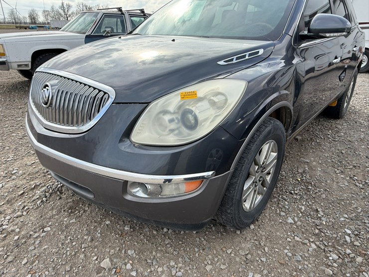 2012-buick-enclave-image-16