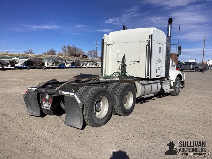 2011-kenworth-t800-image-5