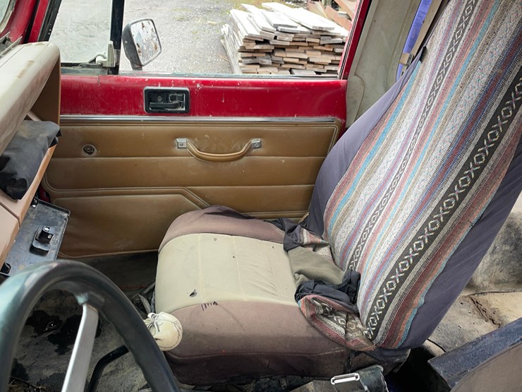 1994-jeep-wrangler-image-18